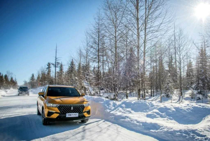 雪地奔驰最新更新内容，探索冬季极限，挑战未知领域